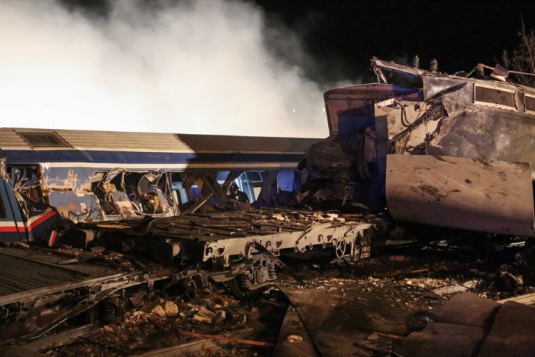 Greek trains to restart operation gradually as of March 22, with suburban and freight routes first
