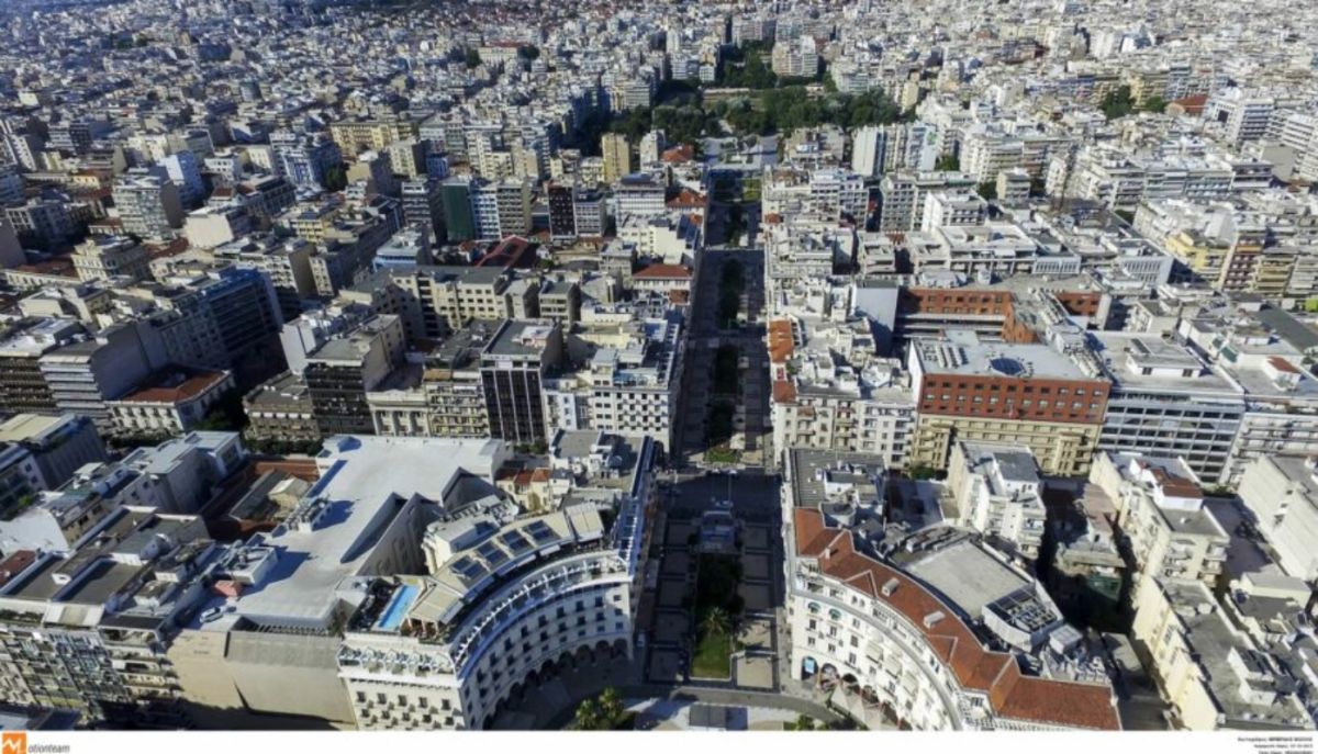 «Λίφτινγκ» σε δέκα εμπορικούς δρόμους της Θεσσαλονίκης – Από νέα πεζοδρόμια μέχρι σημεία φόρτισης κινητού