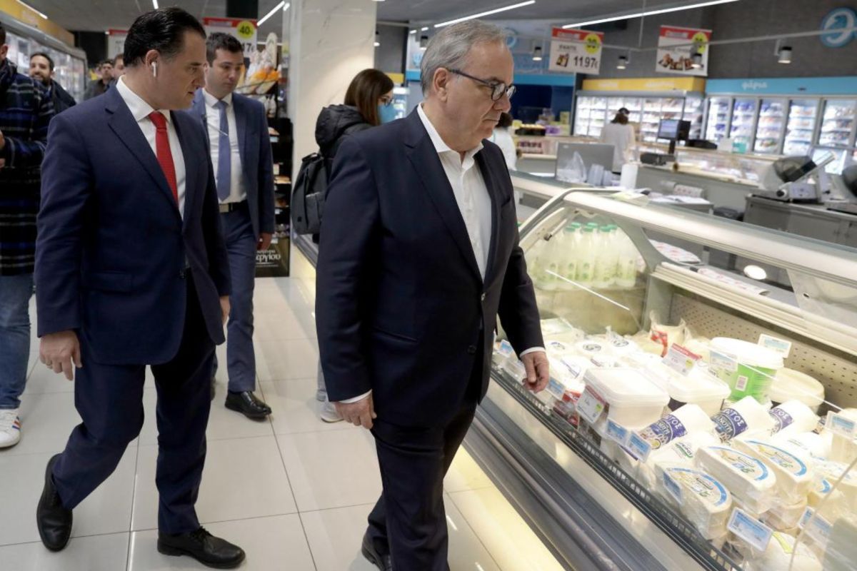 Επίσκεψη Άδωνι Γεωργιάδη και Παπαθανάση σε δύο καταστήματα αλυσίδων σούπερ μάρκετ