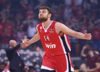 Ο Βεζένκοφ έκανε ρεκόρ 20ετίας στα παιχνίδια Ολυμπιακός – ΠΑΟΚ