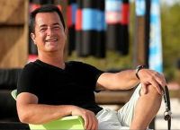 Survivor: Οι παίκτες πήγαν στο σπίτι του Ατζούν και τον έκλεψαν
