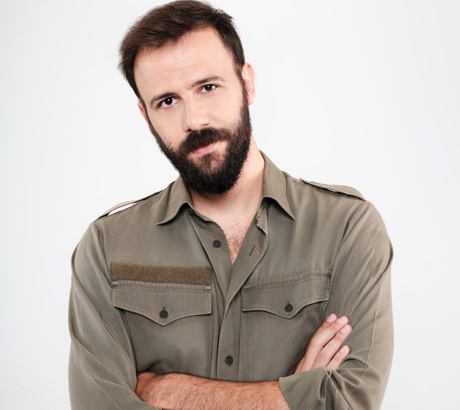 Νίκος Γκέλια: «Καθηγητής μου είπε ”είσαι Αλβανός, δεν έχεις δικαίωμα να μιλάς για ελληνική ιστορία”»