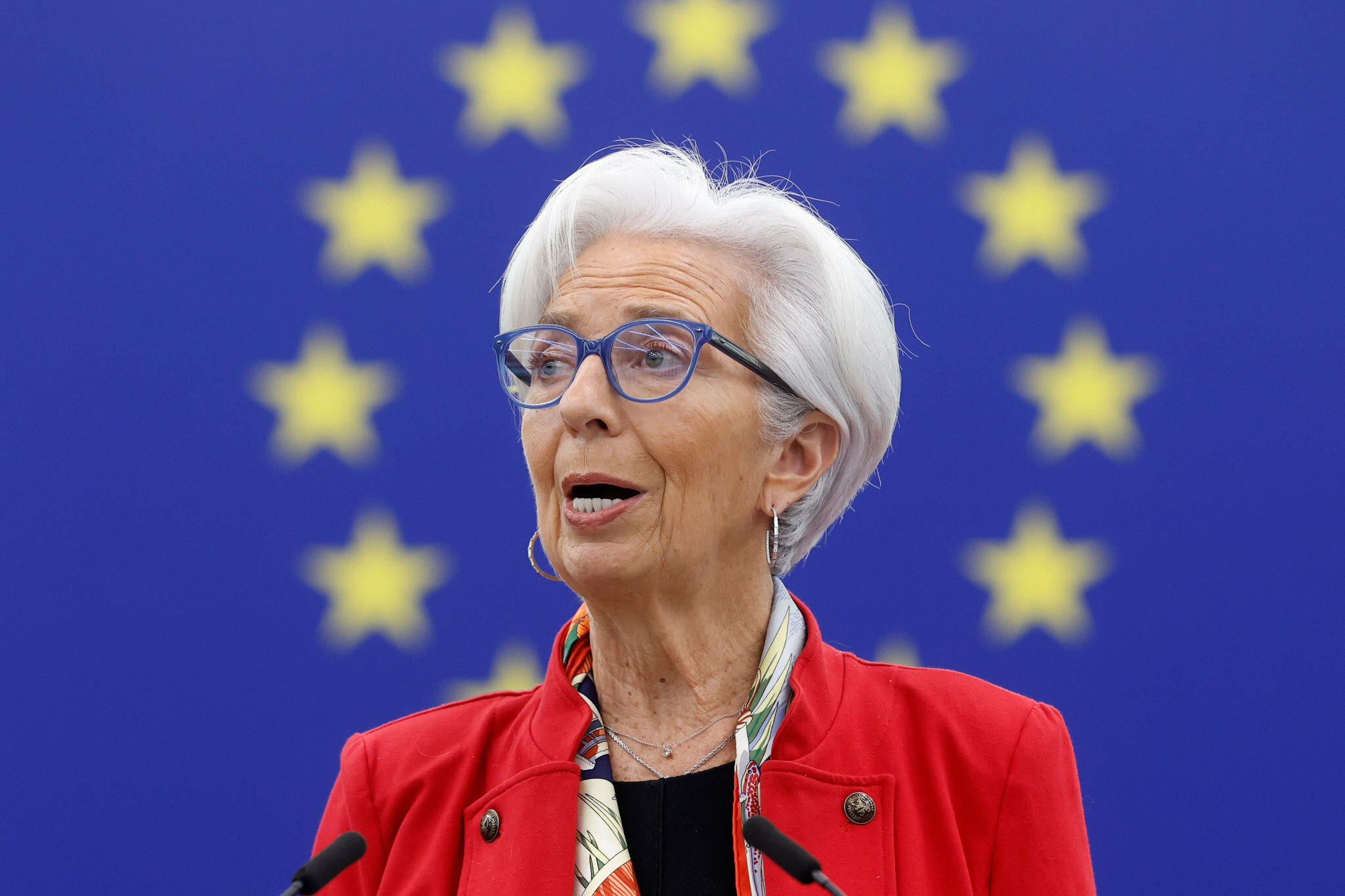 ΕΚΤ: «Απειλή» Λαγκάρντ για νέο γύρο αυξήσεων επιτοκίων