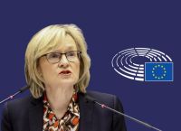ΜακΓκίνες: Μην υποτιμάτε τις προσπάθειες της Ρωσίας να παρακάμπτει τις κυρώσεις