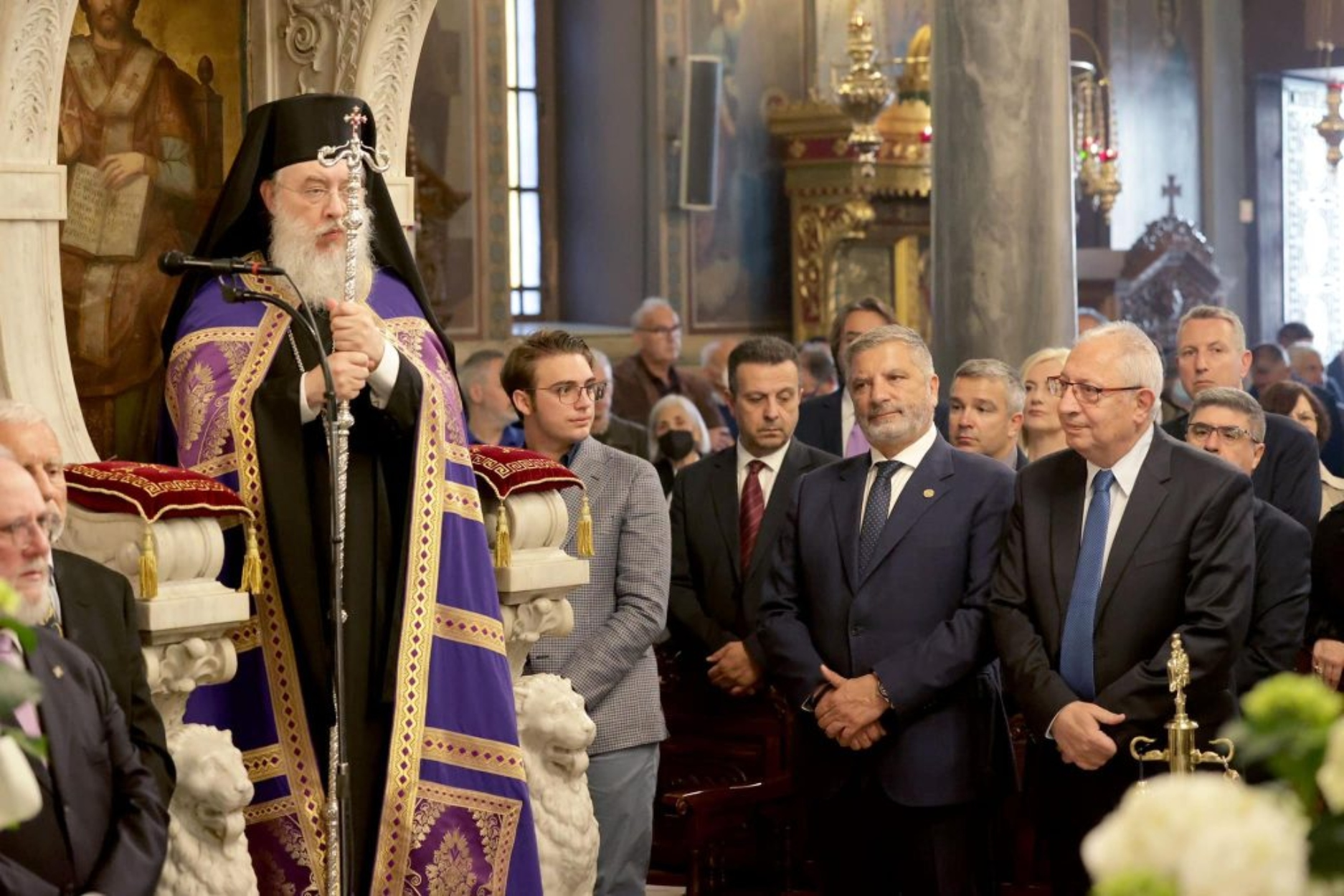 Στην ακολουθία των Μεγάλων Ωρών και του Εσπερινού στο Μαρούσι, ο Γ. Πατούλης