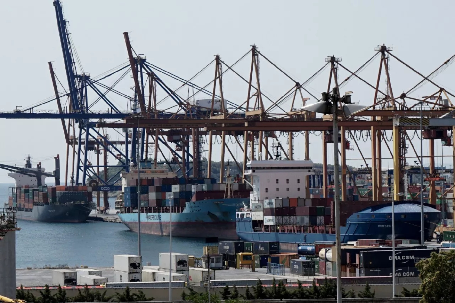 Die Zeit: Η Κίνα, η Cosco και ο τερματικός σταθμός στο Αμβούργο