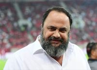 Ολυμπιακός: Ο Μαρινάκης θέλει να αγοράσει ιταλική ομάδα λένε στην Αγγλία
