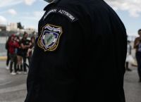 Σύλληψη επτά ατόμων για κύκλωμα trafficking στη Σαντορίνη