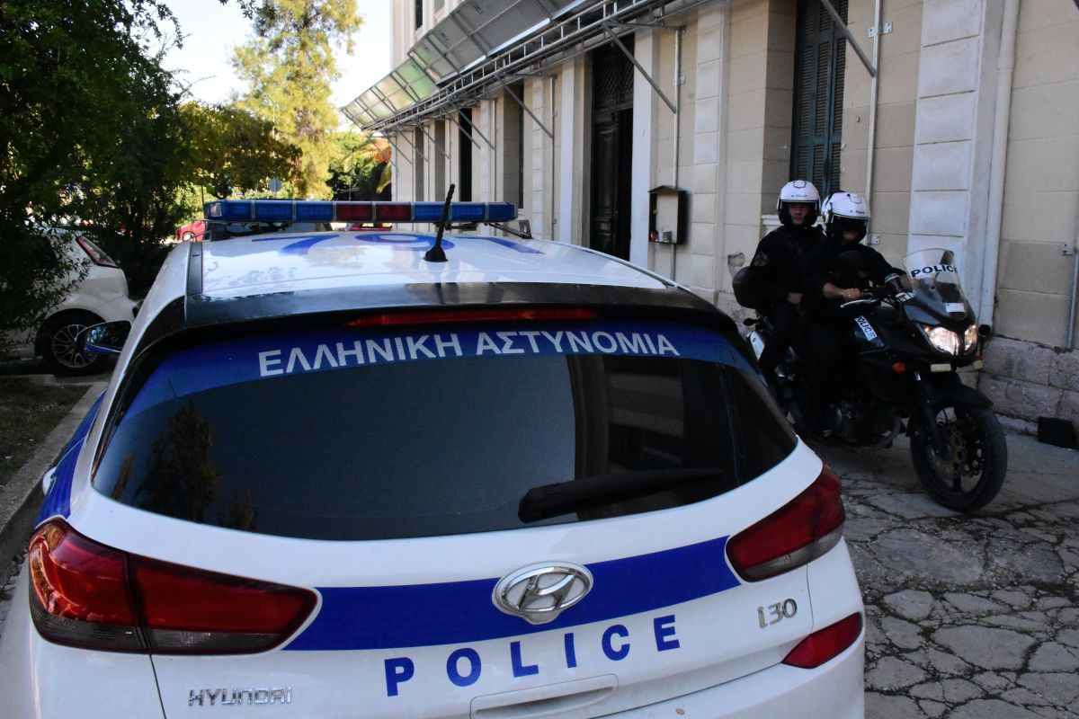 Εξαρθρώθηκε συμμορία που διέπραττε διακεκριμένες κλοπές σε σπίτια και εταιρίες στην Αττική
