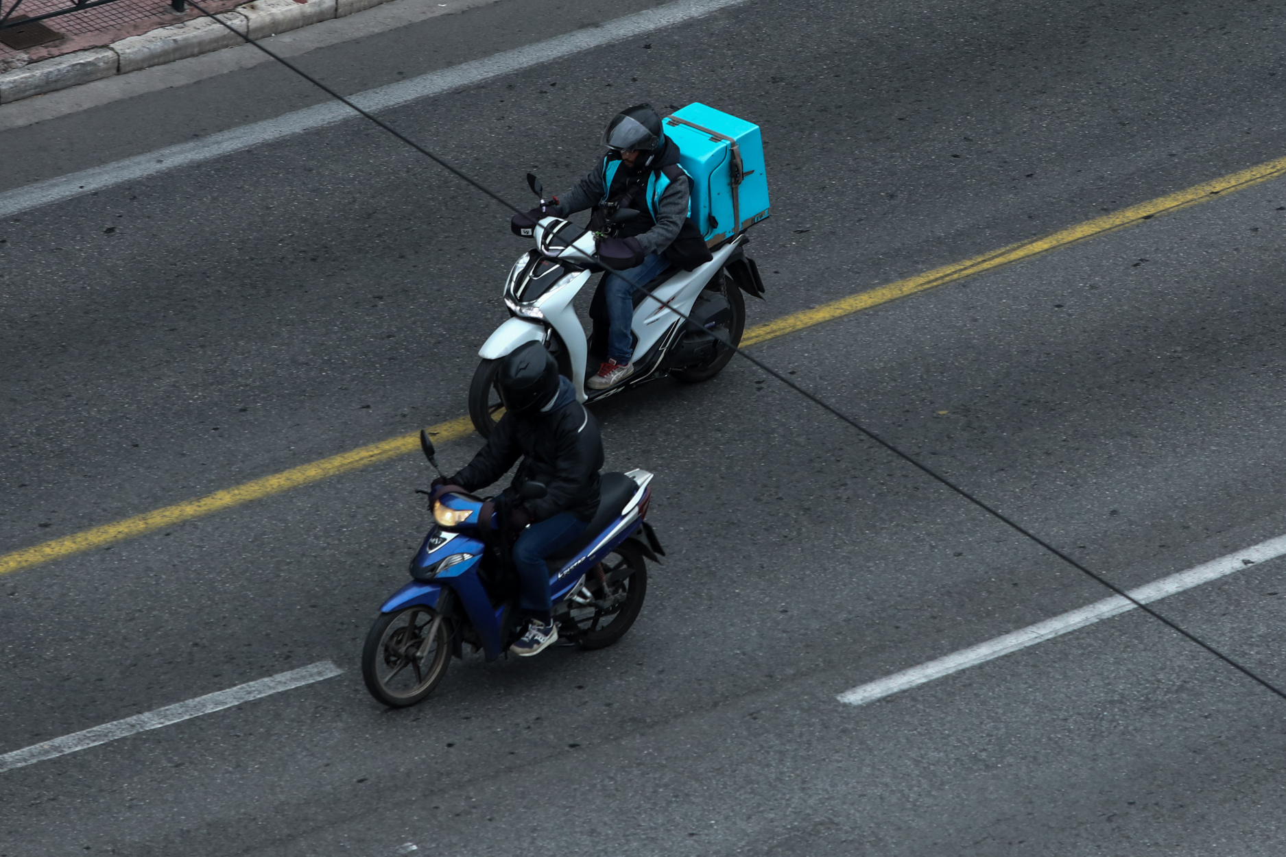 Driving licenses, license plates to be returned ahead of Easter