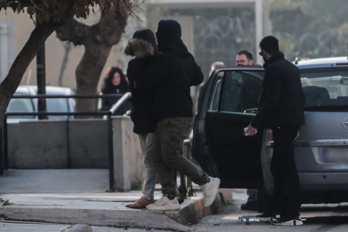 Κολωνός: Έδωσε στοιχεία για άλλα δέκα πρόσωπα η 12χρονη