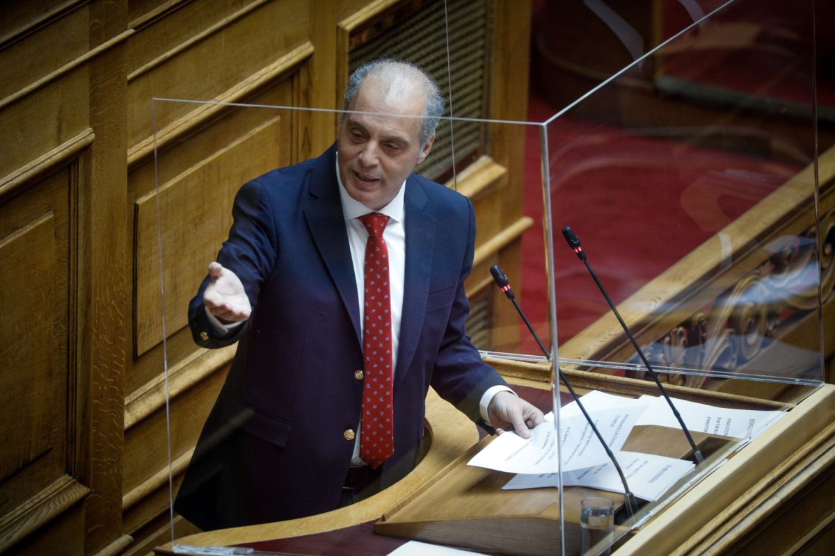 “Θύελλα” στην Ελληνική Λύση: Αποχωρούν Αικατερίνη Αλεξοπούλου και Αντώνης Μυλωνάκης