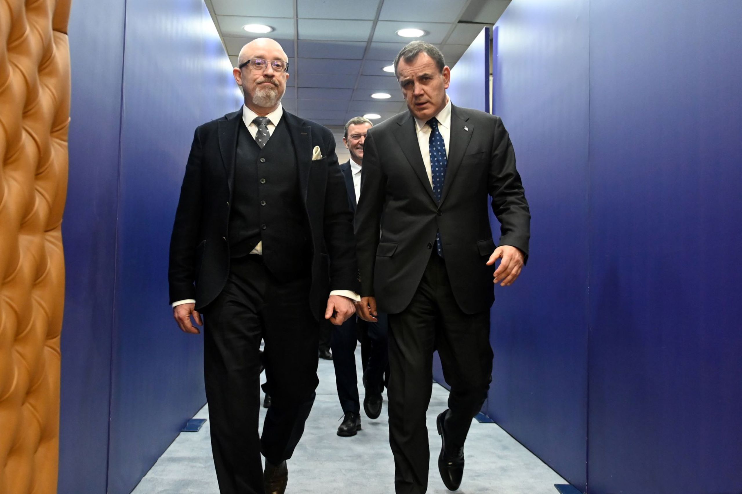 Απρεπής διπλωματικά ο Ουκρανός υπ. Άμυνας – Σιωπηλοί ΥΕΘΑ και Α/ΓΕΕΘΑ