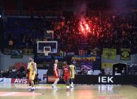 Αυτοί που “αγαπάνε” την ομάδα πλήγωσαν ξανά ό,τι όμορφο έγινε μέσα στο παρκέ