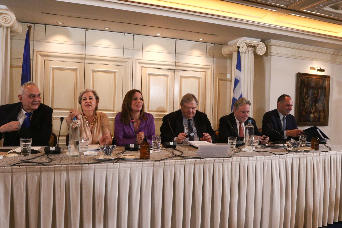 Κύκλος Ιδεών για εκλογές: Το συνταγματικό μπλόκο από Βενιζέλο, Γεραπετρίτη και Κατρούγκαλο