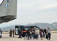 C-130 aircraft carrying 20 Greeks and 19 foreign nationals from Sudan back in Athens