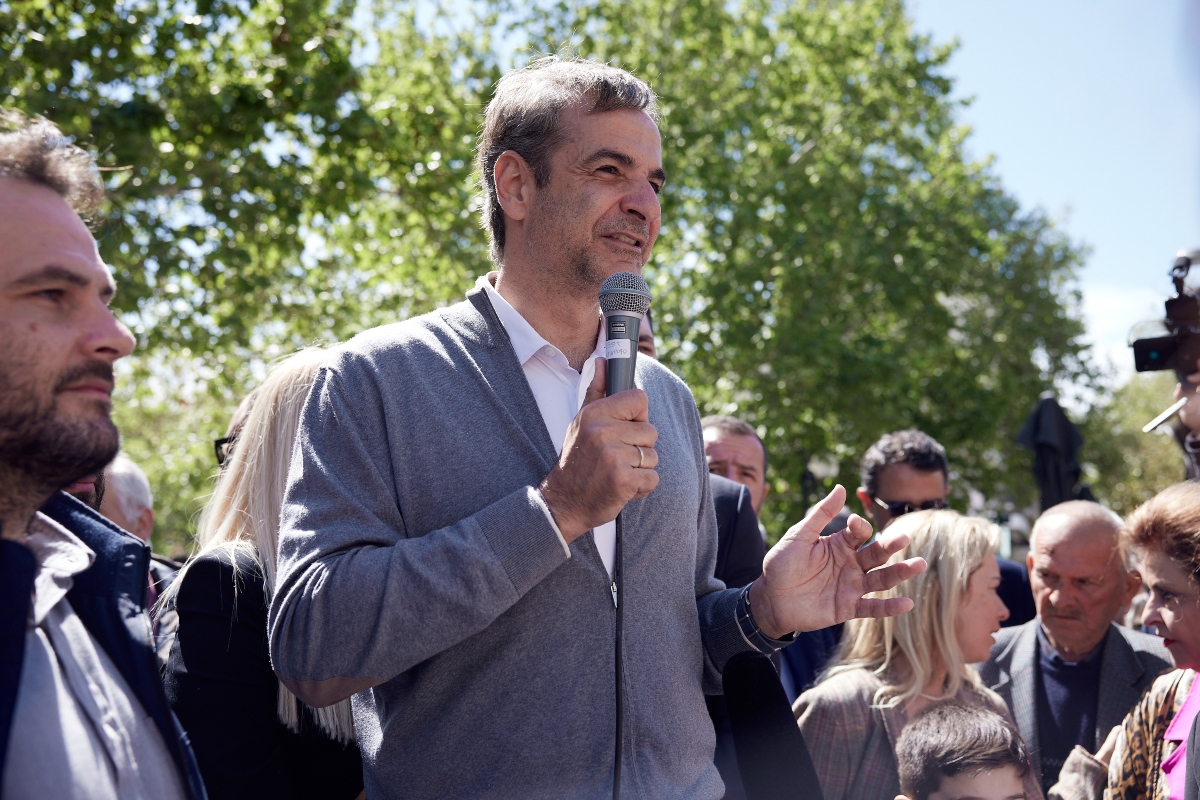 PM Mitsotakis: Stop playing monopoly with the lives and bank deposits of the Greek people