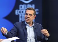 Τσίπρας στους Δελφούς: Αν μας λείπουν 5- 10 βουλευτές, ΚΚΕ και ΜέΡα25 να αναλάβουν τις ευθύνες τους