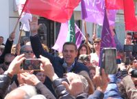 Τσίπρας από Χίο: «Χαλαρή ψήφος σημαίνει Μητσοτάκης και διαιώνιση του δράματος»