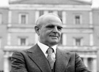 To μήνυμα της ΝΔ για τα 25 χρόνια από τον θάνατο του Κωνσταντίνου Καραμανλή