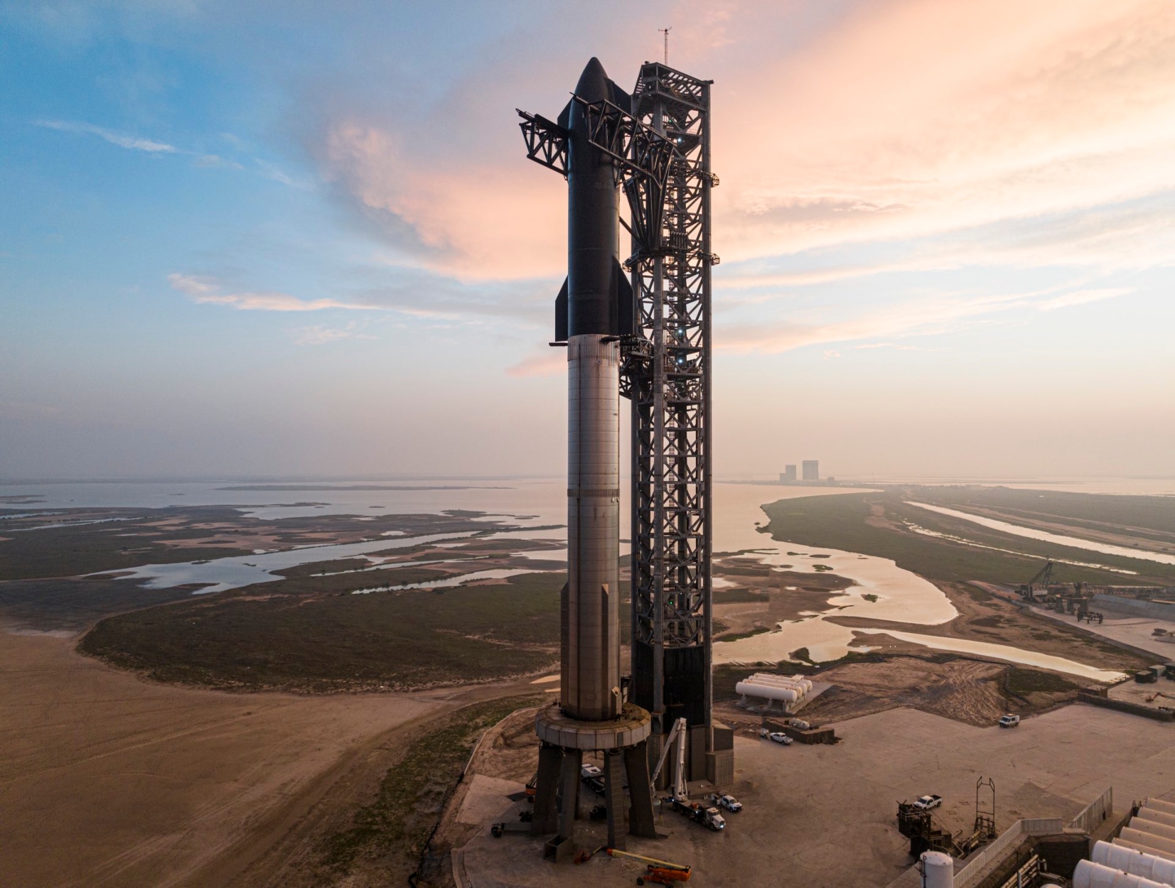 SpaceX: Αναβλήθηκε λίγο πριν την εκτόξευση η ιστορική δοκιμαστική πτήση του Starship