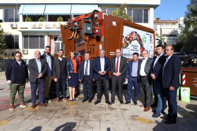 Αττική: Παράδοση εξοπλισμού για την ανακύκλωση βιοαποβλήτων στον Δήμο Ασπροπύργου