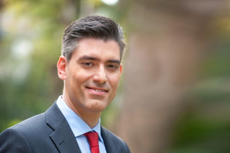 Τάσος Γαϊτάνης: Αποχωρεί από τη θέση του εκπροσώπου τύπου της ΝΔ – Θα είναι υποψήφιος στις εκλογές