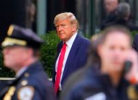 CNN: Χάρη υπόσχεται ο Τραμπ στους ταραχοποιούς του Καπιτωλίου