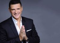 Χρίστος Αντωνιάδης: «Μετά τις σκηνές στους “Δύο Ξένους” η κοπέλα μου τσαντίστηκε και με χώρισε»