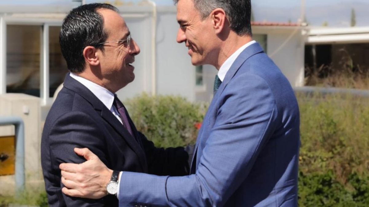Κυπριακό: Πρωτοβουλία Σάντσεθ για επανέναρξη του διαλόγου