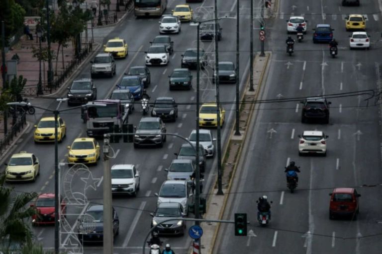 Τέλη κυκλοφορίας με τον μήνα: Σε πλήρη εξέλιξη η «επιστροφή» των πινακίδων – Η διαδικασία