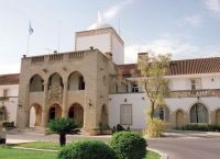Κύπρος: Παραίτηση του Μιχάλη Μιχαήλ λόγω πανεπιστημιακών τίτλων σπουδών