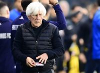 Παναθηναϊκός-ΑΕΚ: Η μοναχική στιγμή του Γιοβάνοβιτς στη γωνία του πάγκου μετά τη λήξη