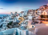 Ο υπερτουρισμός αποτρέπει τους ταξιδιώτες του Αυγούστου