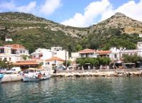Πώς τρέφονται οι αιωνόβιοι; Έξι καθηγητές του ΕΚΠΑ δίνουν διατροφικές συμβουλές