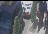 Βίντεο ντοκουμέντο με την δράση των «ποντικών» που φέρονται να άδειασαν θυρίδες τράπεζας στη Νέα Σμύρνη