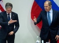 Επικοινωνία Λαβρόφ – Μπλίνκεν: Τι είπαν για τον δημοσιογράφο της WSJ
