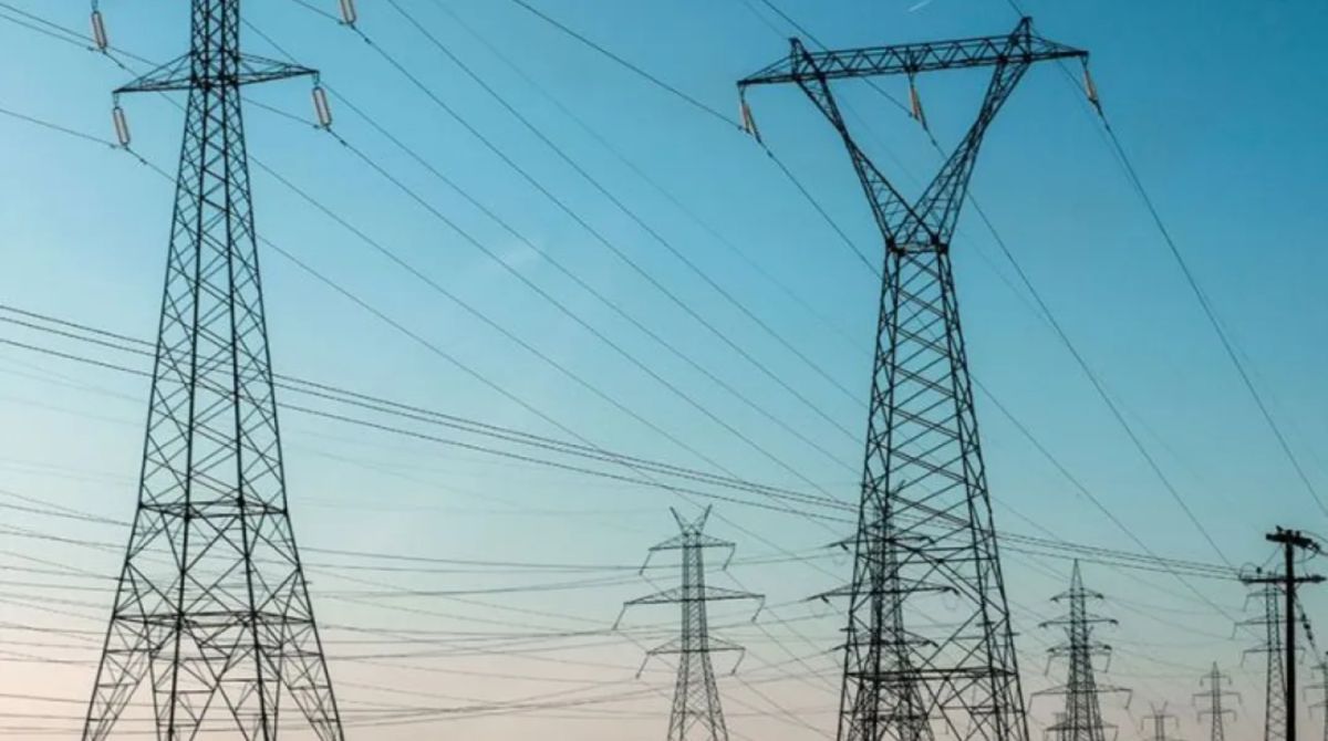 ΥΠΕΝ: Έκτακτη σύσκεψη για τον καύσωνα -Δεν υπάρχει φόβος μπλακ άουτ
