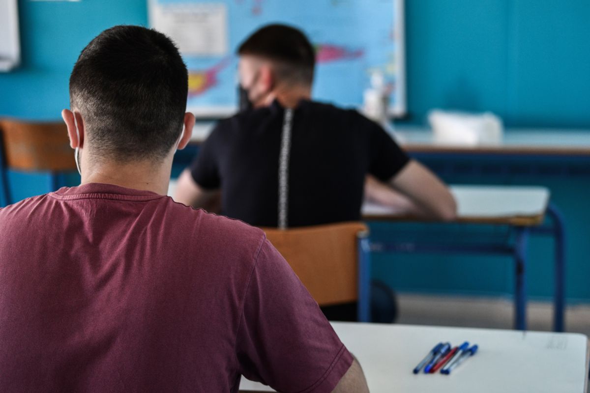 Πανελλήνιες 2023: Χωρίς «παγίδες» και «διαβαθμισμένης» δυσκολίας τα θέματα των Μαθηματικών