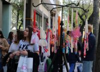Κυριακή των Βαΐων με ανοιχτά μαγαζιά σήμερα – Το ωράριο