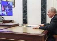 Ρωσία: Ο Πούτιν συναντήθηκε στη Μόσχα με τον υπουργό Άμυνας της Κίνας