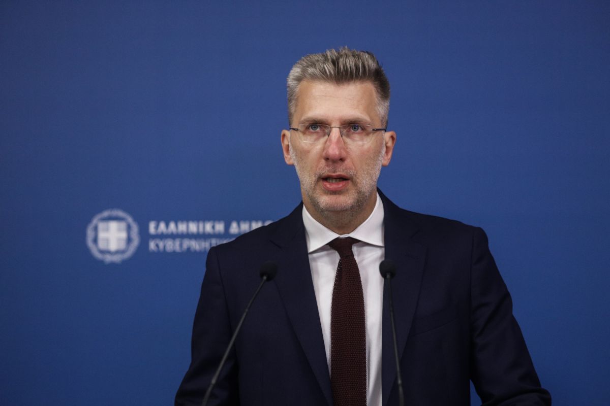 Σκέρτσος κατά Τσίπρα: Πολιτική απρέπεια η εμπλοκή Σαρμά στην προεκλογική αντιπαράθεση