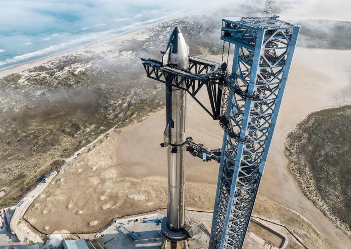 Η SpaceX του Έλον Μασκ θα εκτοξεύσει τον ισχυρότερο πύραυλο που έχει αναπτυχθεί ποτέ