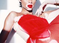 Winnie Harlow: Δεν έγινε τυχαία η “βασίλισσα του Καρναβαλιού” στην Τζαμάικα
