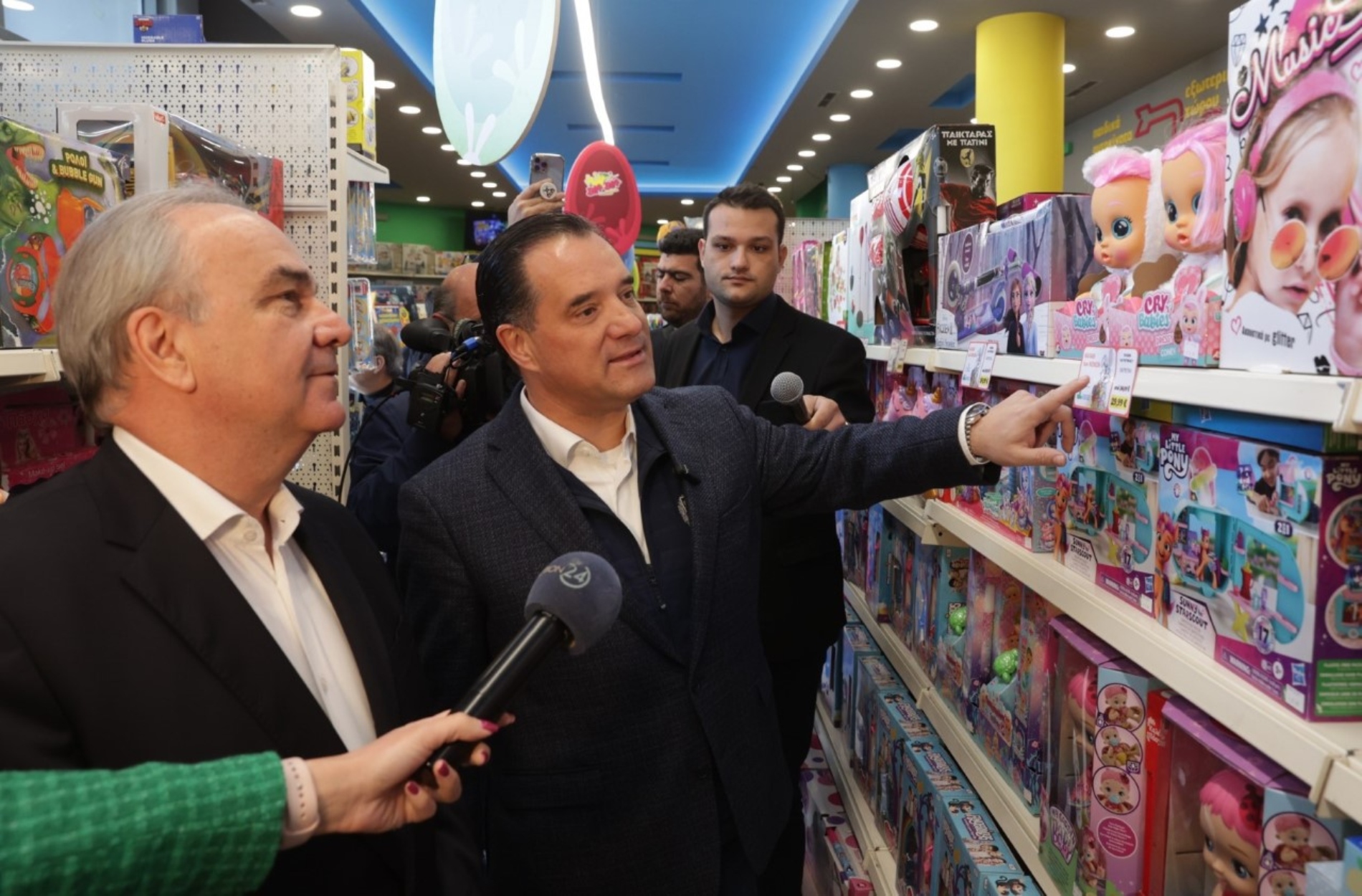 Δηλώσεις Άδωνι Γεωργιάδη και Νίκου Παπαθανάση μετά την επίσκεψή τους σε 3 καταστήματα αλυσίδων παιχνιδιών