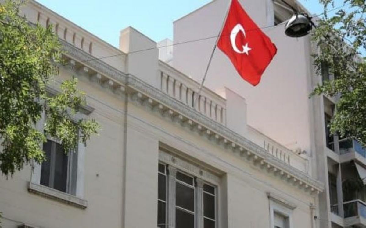 «Καλό Πάσχα ευχήθηκε η τουρκική πρεσβεία στην Ελλάδα