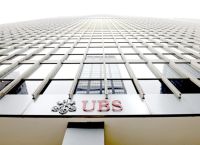 Τι είδε στο ταξίδι της στην Αθήνα η UBS: Τα μηνύματα από το αεροδρόμιο και τις τράπεζες