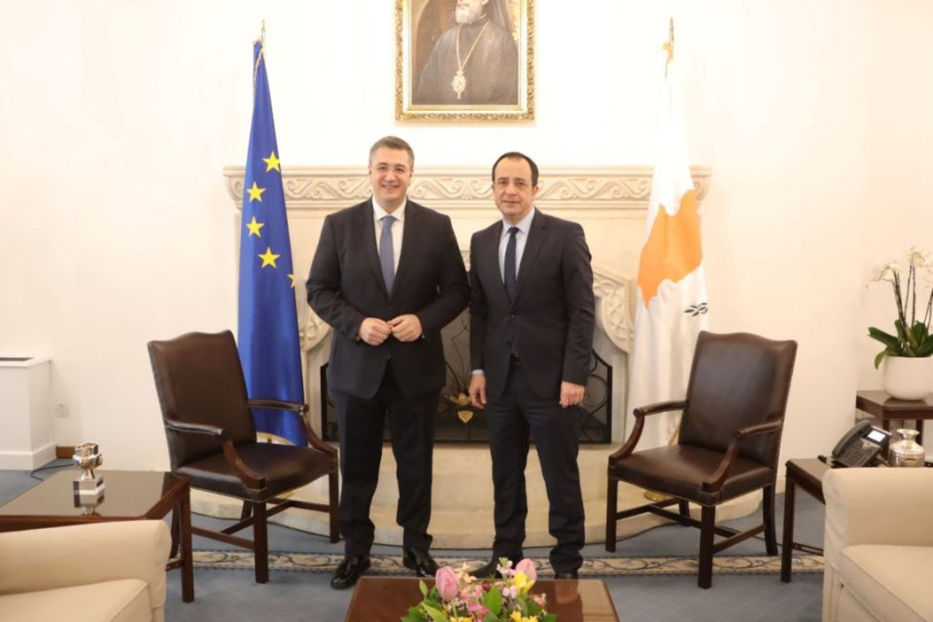 Επίσκεψη Τζιτζικώστα στην Κύπρο και συνάντηση με Χριστοδουλίδη
