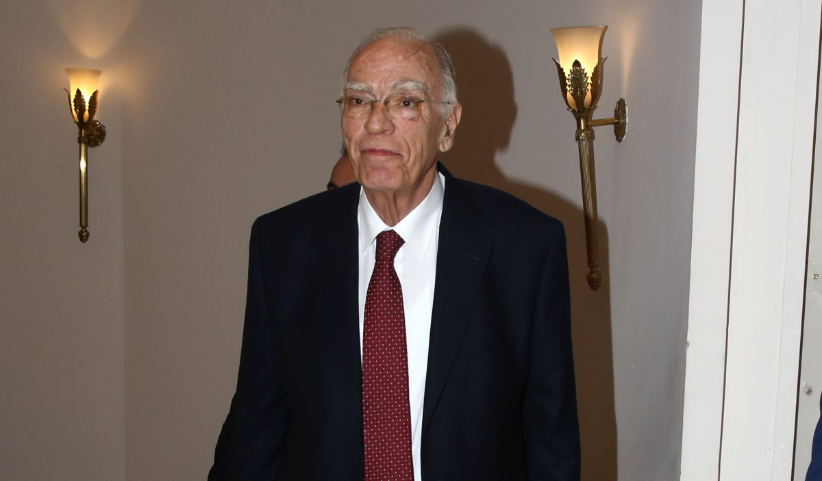 Βασίλης Λεβέντης: «Με φλερτάρουν οι γυναίκες, αλλά όχι όπως τον Γεωργούλη»