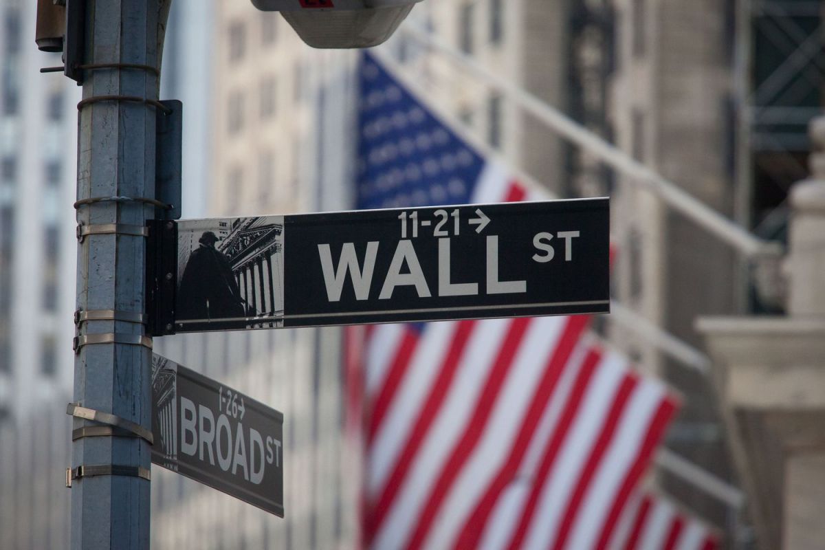 Wall Street: «Σκωτσέζικο ντους» από τις συζητήσεις για την αύξηση του ορίου χρέους